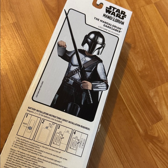Star Wars: the Mandalorian Darksaber
Halloween toy /Costume Accessory sword - Picture 4 of 6